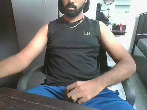 Snapshot of lovelyakash69 chatting on June 4, 7:36 am lovelyakash69 online show from June 4, 7:36 am