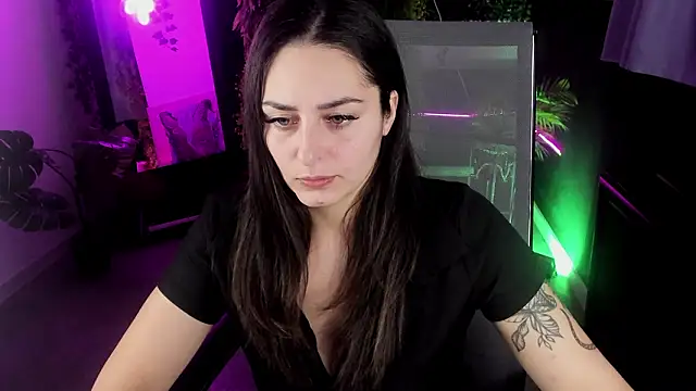 Snapshot of ValeriiMills chatting on February 11, 2:55 pm ValeriiMills online show from February 11, 2:55 pm