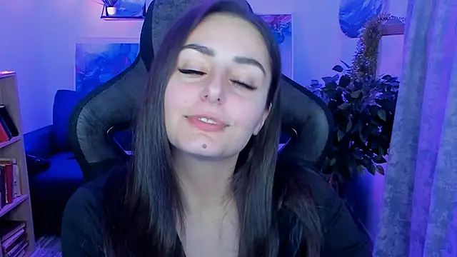 Snapshot of ValeriiMills chatting on February 26, 9:36 pm ValeriiMills online show from February 26, 9:36 pm