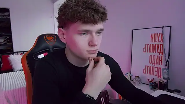 DanyDavis online show from November 15, 10:45 am