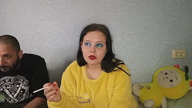 Snapshot of SweetPiggyx chatting on April 24, 7:49 pm SweetPiggyx online show from April 24, 7:49 pm