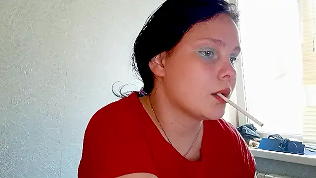 Snapshot of SweetPiggyx chatting on June 3, 2:33 pm SweetPiggyx online show from June 3, 2:33 pm