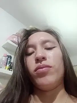 Snapshot of Sophie__G chatting on October 16, 2:34 am Sophie G online show from October 16, 2:34 am