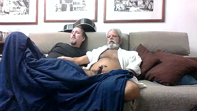 Snapshot of CasalcwBR chatting on May 19, 3:57 am CasalcwBR online show from May 19, 3:57 am