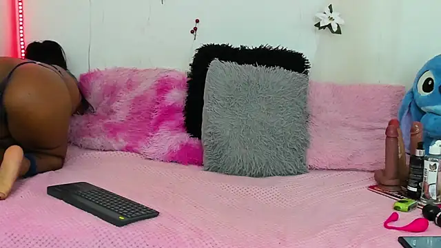 Snapshot of Rihanna_Flex chatting on February 16, 9:11 pm Rihanna Flex online show from February 16, 9:11 pm