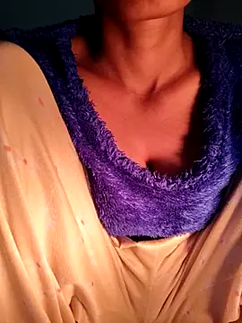 Desi Bhabi 01 online show from February 7, 5:49 pm