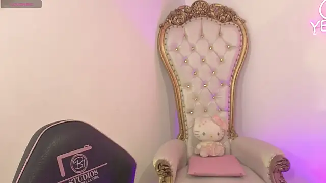 saaya tay online show from November 15, 3:15 am