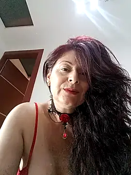 lunadicty online show from December 4, 11:24 pm