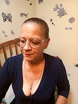 katrina perez online show from October 30, 10:10 pm