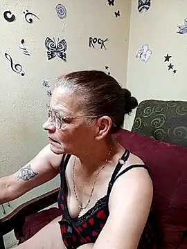 katrina perez online show from November 23, 1:33 pm