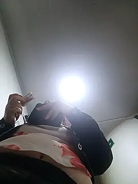 Snapshot of Cerecitaa02_ chatting on February 8, 1:36 pm Cerecitaa02 online show from February 8, 1:36 pm