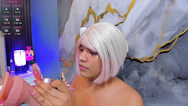 Snapshot of Sasha__moore chatting on October 23, 7:45 pm Sasha moore online show from October 23, 7:45 pm