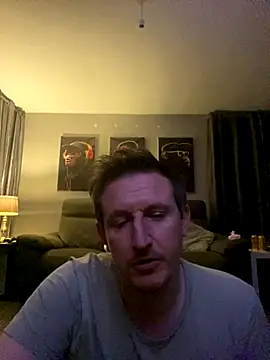 Snapshot of Tommyglasgow1983 chatting on October 22, 4:13 am Tommyglasgow1983 online show from October 22, 4:13 am