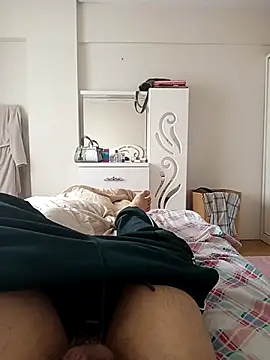 Snapshot of leona633 chatting on December 1, 8:30 am leona633 online show from December 1, 8:30 am