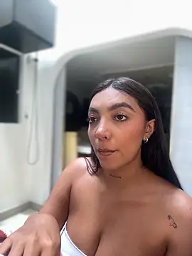 ImAshley1 online show from October 20, 4:40 pm