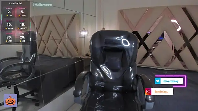 OliverTwinky online show from October 21, 1:34 pm