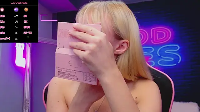 AlessiaCroft online show from October 17, 4:15 am