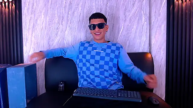 Matt Ruso online show from October 24, 3:25 am