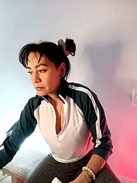 Alicia Montess online show from September 15, 8:20 pm