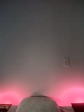 Alicia Montess online show from September 20, 9:05 pm