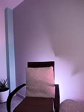 Alicia Montess online show from October 19, 4:13 am