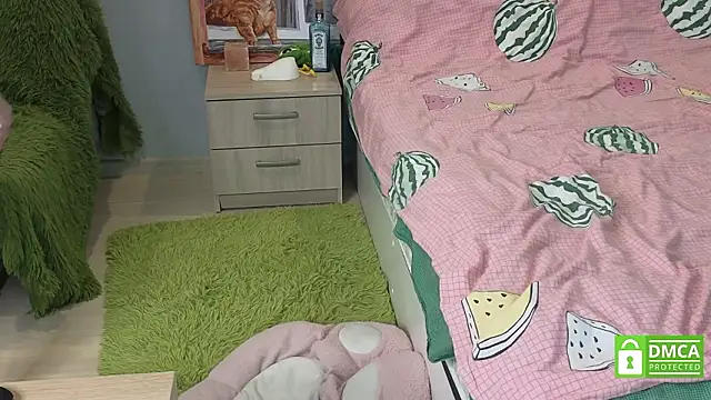 sweetuniporn online show from March 14, 9:26 am