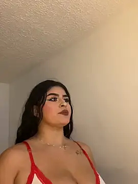 Snapshot of Kariina__69 chatting on July 4, 12:55 pm Kariina 69 online show from July 4, 12:55 pm