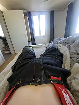 Snapshot of geilerschwanz556r7 chatting on November 15, 12:56 pm geilerschwanz556r7 online show from November 15, 12:56 pm