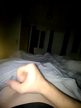 Snapshot of geilerschwanz556r7 chatting on November 29, 5:54 am geilerschwanz556r7 online show from November 29, 5:54 am