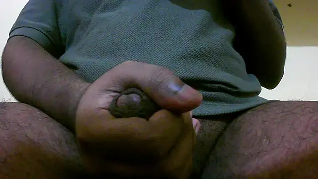 Snapshot of theChillGuy691 chatting on October 21, 4:02 am theChillGuy691 online show from October 21, 4:02 am