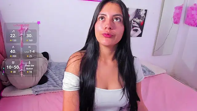 Snapshot of mialeia01 chatting on November 27, 10:17 am mialeia01 online show from November 27, 10:17 am