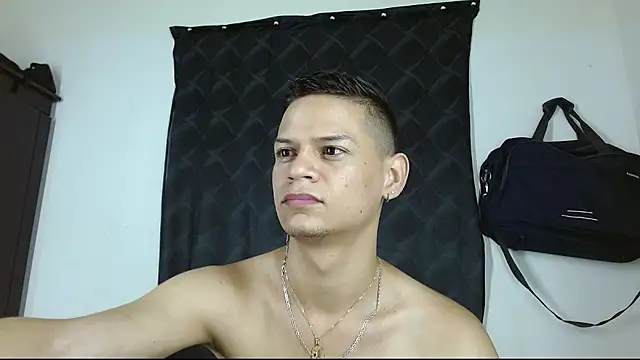 axce1 boy24 online show from October 17, 12:30 pm