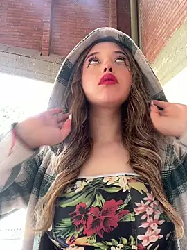 Baby  Otaku online show from February 3, 5:18 pm