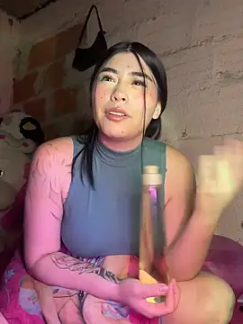 Snapshot of Hell_luna chatting on April 3, 5:16 am Hell luna online show from April 3, 5:16 am