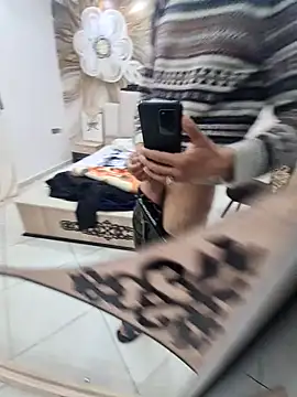 amirzinou online show from November 9, 10:35 am