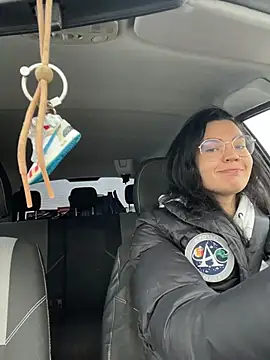 MeekyRich online show from December 3, 4:42 am