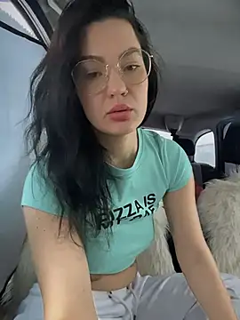 MeekyRich online show from December 15, 3:22 am