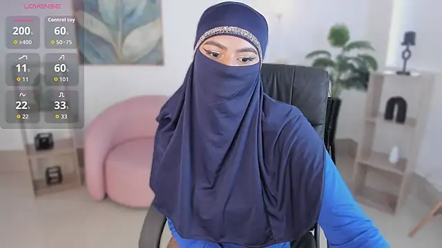 Snapshot of kylie_soraya chatting on October 11, 4:16 pm kylie soraya online show from October 11, 4:16 pm