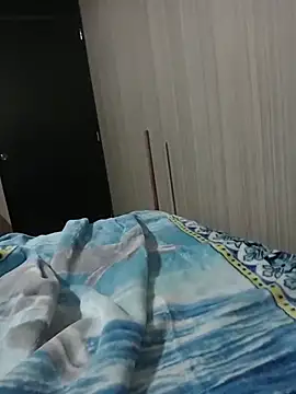 luuiss12 online show from November 12, 5:08 am