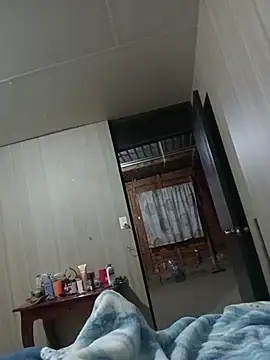 luuiss12 online show from November 22, 6:23 am