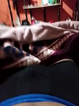 luuiss12 online show from April 8, 12:05 pm