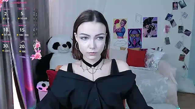 LinaLirian online show from March 21, 1:34 pm