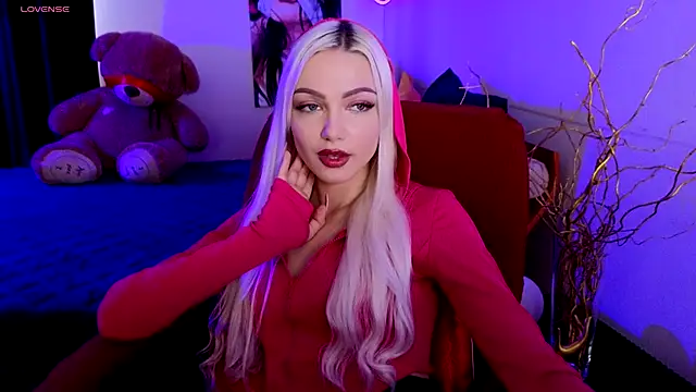 LinaLirian online show from October 22, 12:27 pm