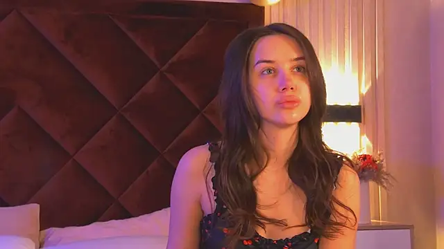 StacyHarland online show from April 26, 4:21 am