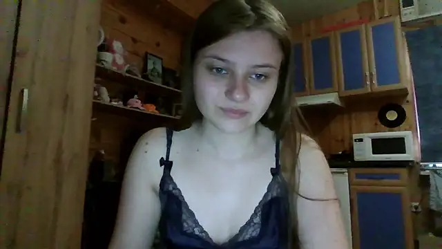 Snapshot of Little_shygirl chatting on October 15, 4:12 am Little shygirl online show from October 15, 4:12 am