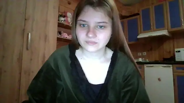 Little shygirl online show from November 17, 5:02 am