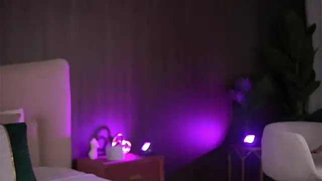 ChloeDevine online show from October 27, 5:11 am