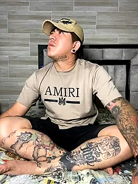 SmithBrigerton online show from November 8, 6:40 pm