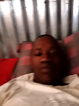 Snapshot of Thenaughtyboy360 chatting on October 27, 6:17 am Thenaughtyboy360 online show from October 27, 6:17 am