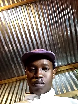 Snapshot of Thenaughtyboy360 chatting on December 13, 9:20 pm Thenaughtyboy360 online show from December 13, 9:20 pm